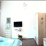 Oliva - Free Parking شقة