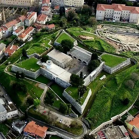 Oliva - Free Parking Pula