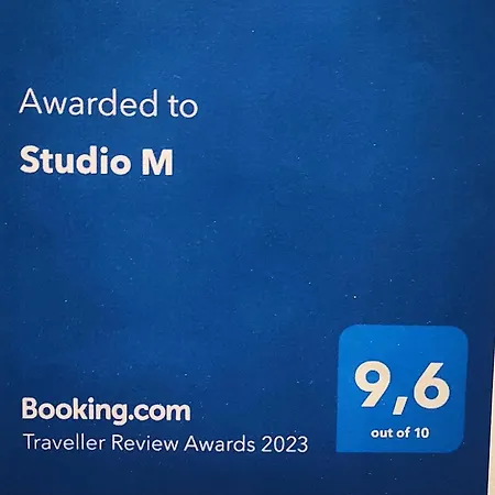 Oliva - Free Parking 풀라