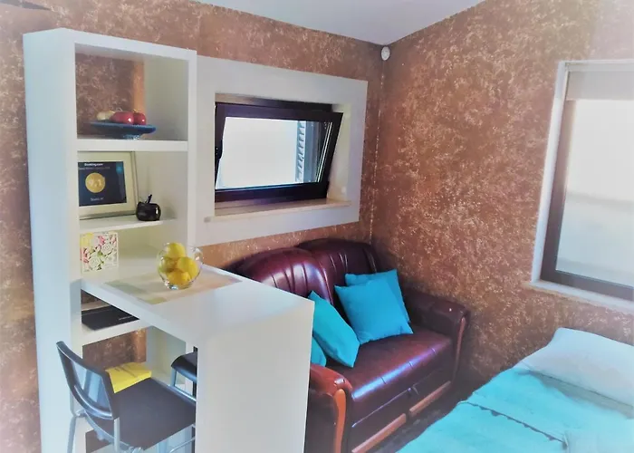 Oliva - Free Parking